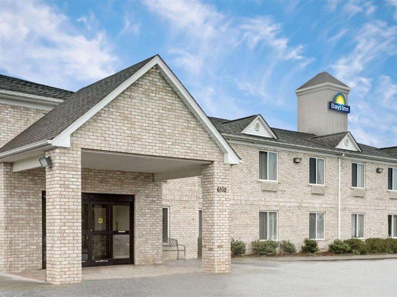 Days Inn By Wyndham Greensboro Nc Buitenkant foto