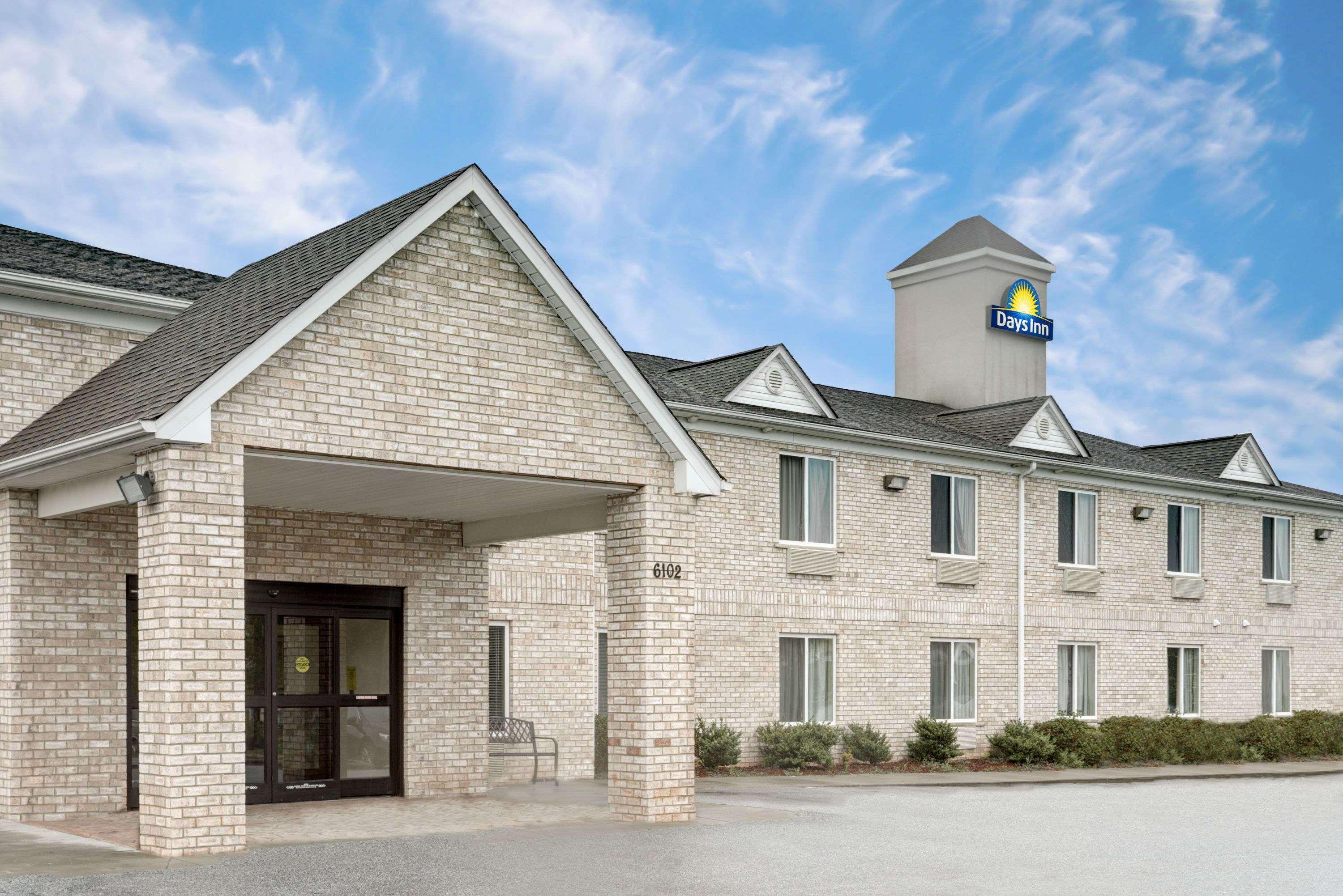 Days Inn By Wyndham Greensboro Nc Buitenkant foto